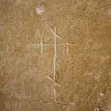Seguono segni di mani, nomi, croci di varia origine e significato...